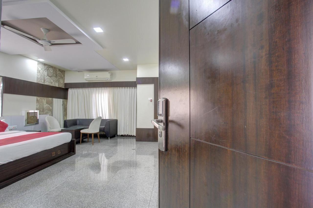 Hotel Le Grande Bijāpur 外观 照片