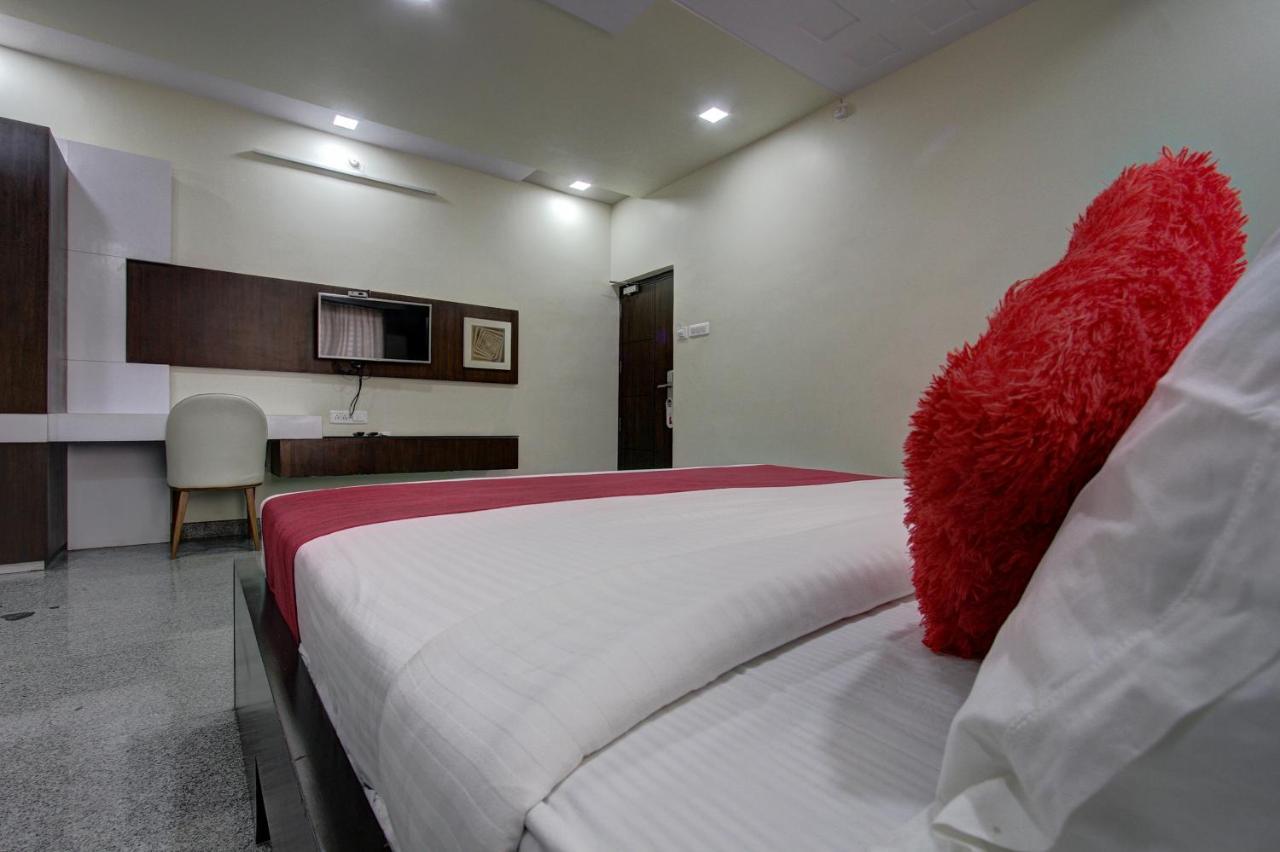 Hotel Le Grande Bijāpur 外观 照片