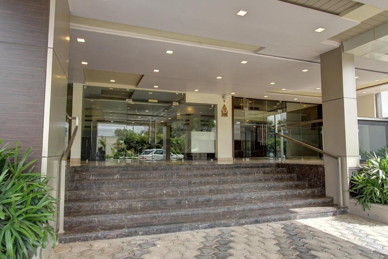 Hotel Le Grande Bijāpur 外观 照片