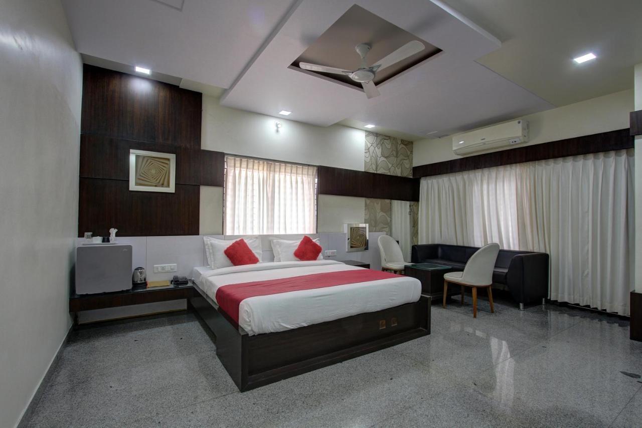 Hotel Le Grande Bijāpur 外观 照片