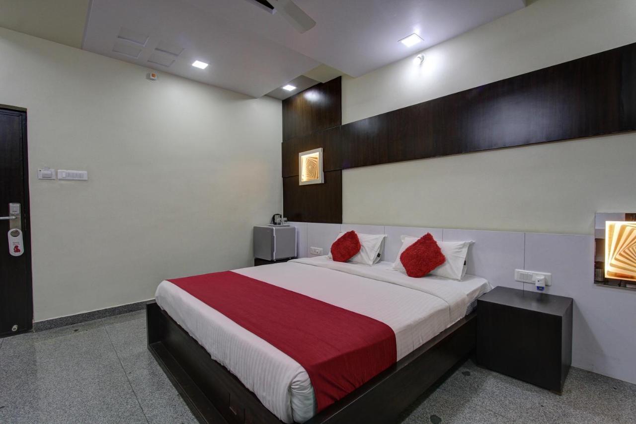Hotel Le Grande Bijāpur 外观 照片